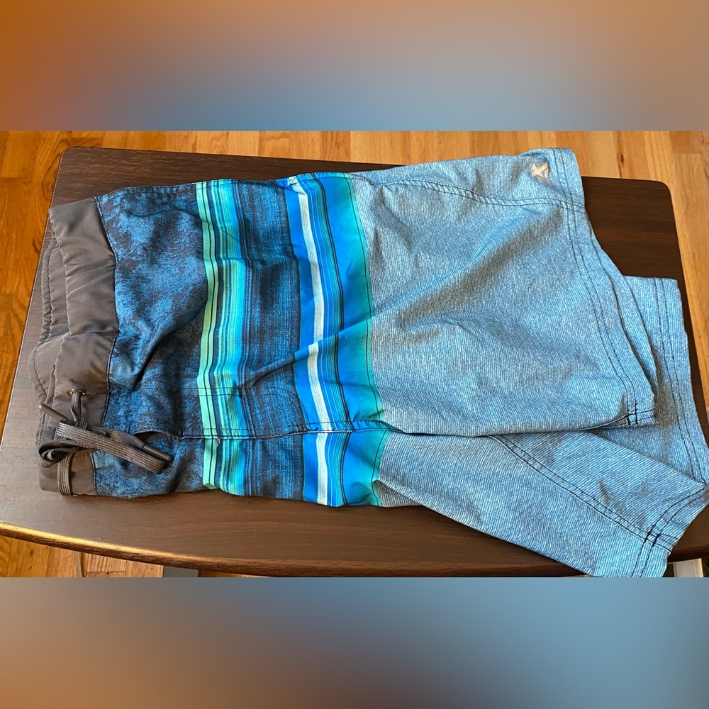 ZeroXposur men’s XL swim trunks (#83)